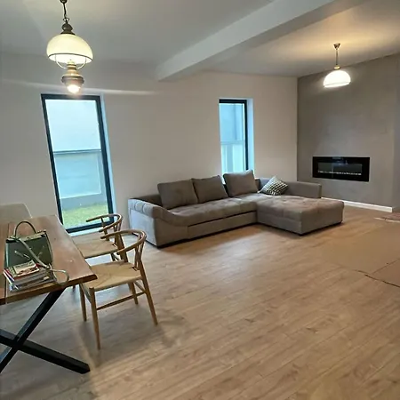 Cozy House Verona Airport Cluj 2 Km לינה וארוחת בוקר